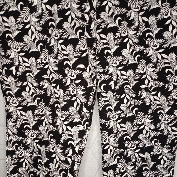 Christopher & Bank Luxe stretch Fern print crops - Picture 8 of 10